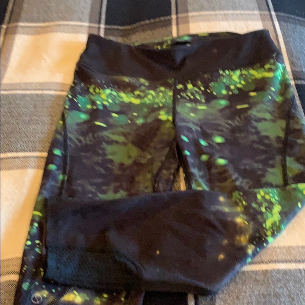 Never Worn - Shape Leggings